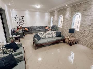 Casa · 220m² · 5 Quartos · Sobrado com 5 quartos à venda em Fundação - SP