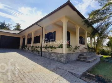 3025fc8f · Casa, 3 dormitórios, 165 m², em Alto Aririú