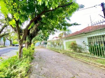 cfb11a46 · Casa, 3 dormitórios, 654 m², em Petrópolis