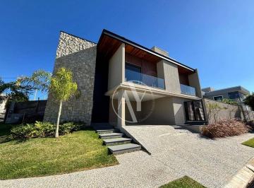 35bfe582ce5087b06a5732ae5656e3b7fd592400 · Casa no bairro Swiss Park com 4 suítes à venda, 346 m² por R$ 4.100.000