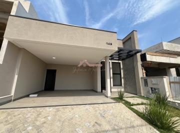 Casa · 130m² · 3 Quartos · 2 Vagas · Casa Térrea com 3 Dormitórios, Suíte e Churrasqueira - 200m² - Condomínio Monterrey