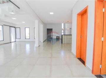 Casa · 272m² · 5 Quartos · 4 Vagas · Casa de Alto Padrão em condomínio fechado na cidade de Capela do Alto interior de São Paulo