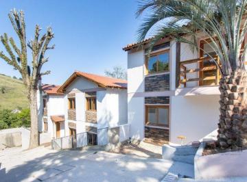 Casa · 117m² · 2 Quartos · 1 Vaga · LINDA CASA EM CONDOMÍNIO JUNTO À NATUREZA