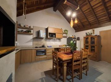 Casa · 115m² · 3 Quartos · 3 Vagas · Casa 3 Dormitórios + Área Gourmet Completa - Mobiliada - Posição Solar Norte