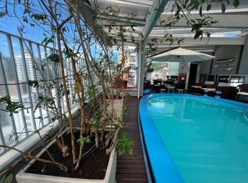 Onde a paisagem da arquitetura tradicional e o estulo de vida conteporâneo se encontram · Apartamento à venda - no Centro