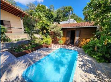 Casa · 600m² · 3 Quartos · Casa à venda - em Sambaqui