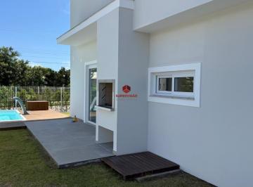 Casa · 215m² · 3 Quartos · Casa à venda - em Daniela