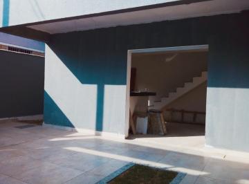 Entrada · Casa à venda - em Xangrilá