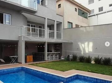 Casa · 4 Quartos · Casa à venda - em Cabral