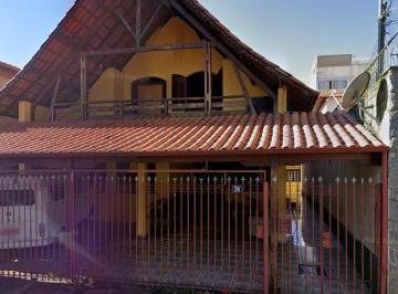Casa · 240m² · 4 Quartos · Casa à venda - em Vila Paquetá