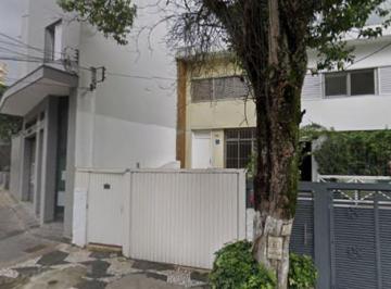 Comercial · 216m² · 2 Vagas · Casa comercial na Rua Ytaipu, N. 155 • 216 m²