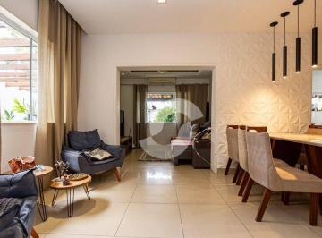 Casa · 420m² · 3 Quartos · 5 Vagas · Casa em Serra Grande, Niterói/RJ de 420m² 3 quartos à venda por R$ 850.000,00