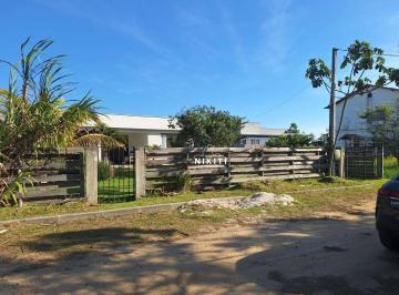 Casa · 200m² · 2 Quartos · 1 Vaga · Casa em Jaconé (Ponta Negra), Maricá/RJ de 200m² 2 quartos à venda por R$ 450.000,00
