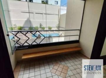 f75673478426001d37ad4fc88153504266ca93ef · Apartamento com varanda e lazer em rua tranquila