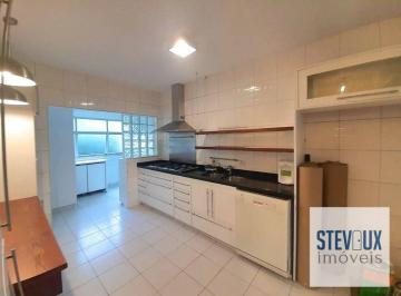 89851c418b1c7ac242c85596c999095ff7907379 · Apartamento espaçoso em Moema Pássaros fora de rota!