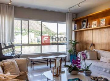 Apartamento · 206m² · 5 Quartos · 2 Vagas · Cobertura : Triplex / Residencial / Lagoa