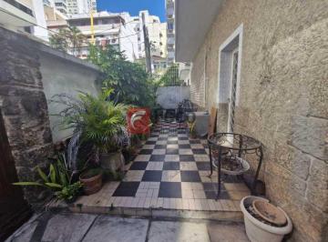Casa · 300m² · 4 Quartos · 2 Vagas · Casa de rua : Duplex / Residencial / Lagoa