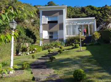 1398dad7bbf94c5bb266aae6017277a1.jpeg · Casa para Venda em Petrópolis/RJ - 5 Dorm. 500 m2 Área Útil