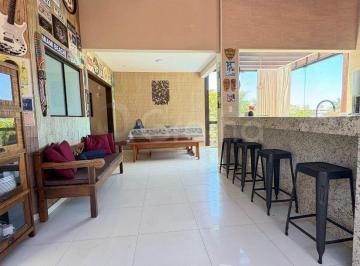 41060_i6k2x17E9w31_410606936e8ea7ddbe.jpg · Casa Residencial com 6 quartos sendo 2 suítes com 270m² na Praia Brava, Florianópolis.