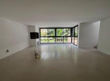 2 - Sala de estar e cozinha · Casa residencial com 3 quartos e 173m² privativos no Córrego Grande, Florianópolis