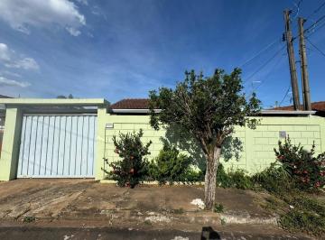 Casa · 176m² · 3 Quartos · 2 Vagas · Casa na região Central de Artur Nogueira - SP