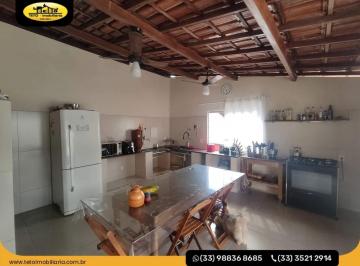 Casa · 360m² · 3 Quartos · 2 Vagas · Excelente casa residencial à venda no Bairro Filadélfia