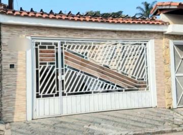 Casa · 189m² · 3 Quartos · 2 Vagas · Casa térrea com 189m2, 3 dormitórios, 1 suíte, quintal, churrasqueira, 2 vagas, 3 wc, no Horto