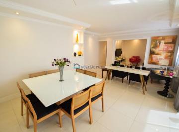 Apartamento · 134m² · 3 Quartos · 1 Vaga · Apartamento à venda, com 3 quartos, 1 suíte, na Saúde, próximo ao metrô São Judas.