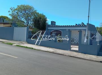 Casa · 235m² · 4 Quartos · 4 Vagas · Ampla Casa de Esquina na Cidade Alta – 4 Dormitórios, Lazer Completo e Garagem p/ 4 Carros.