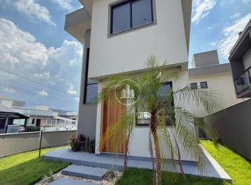 Casa · 74m² · 2 Quartos · 2 Vagas · Sobrado com 2 quartos com 2 suítes e 74 m²- Bela Vista