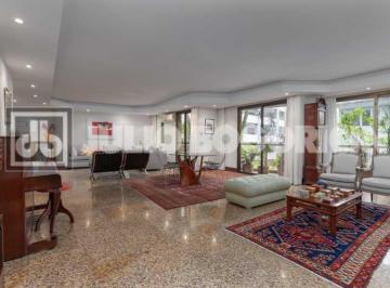 Apartamento · 260m² · 5 Quartos · 3 Vagas · Leblon Amplo Duplex à Venda - Varandão, 3 vagas e Lazer Completo