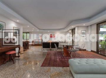 Apartamento · 260m² · 5 Quartos · 3 Vagas · Leblon Amplo Duplex à Venda - Varandão, 3 vagas e Lazer Completo