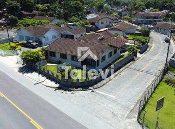 Casa · 1146m² · Oportunidade em Testo Central: Três Moradias em Um Terreno Amplo