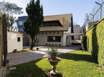 a37qnre2oge2mgzkzgexy2i4_md · Casa modelo com 450m² no Portão