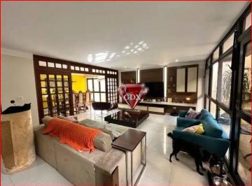 af20ff874a8d3a943b06e526f1fe14637b0c93b9 · Casa no Jardim Saúde