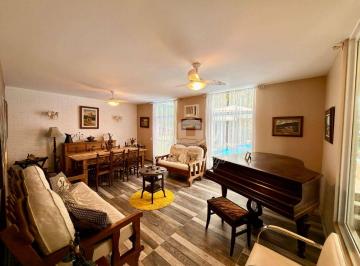 520e44a0cd31bee83b89da77715b72b73b95ffc4 · Casa com 5 Quartos à venda, 238 m² por R$ 1.750.000 - São Francisco - Niterói/RJ