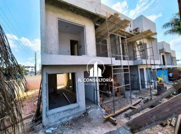 ce1b8865931aa1e6ec9c247fceaf214b422eb401 · Sobrado de esquina com 3 dormitórios à venda, 88 m² por R$ 680.000 - Pinheirinho - Curitiba/PR