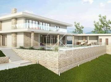 18890dddce6828d3dd1dfc347cb8a0d1e65134ca · Casa em fase de construção com aproximadamente 593m² à venda dentro do condomínio Lago Dourado em Ja