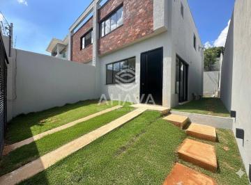 Casa · 180m² · 3 Quartos · 2 Vagas · Casa com 3 Quartos à Venda, 180m²