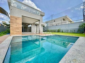 Casa · 280m² · 4 Quartos · 4 Vagas · Casa de Alto Padrão à Venda em Vespasiano com 4 Suítes, 405m², Gran Park