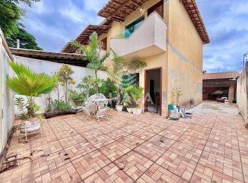 Casa · 130m² · 2 Quartos · 2 Vagas · Casa com 2 Quartos à Venda - 130m² - Santa Amélia - Próximo à Avenida Augusto Veloso