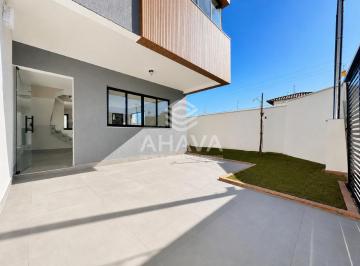 Casa · 100m² · 3 Quartos · 2 Vagas · Casa com 3 Quartos sendo 1 suíte à Venda, 176m², Planalto, próximo à Avenida General Carlos Guedes.