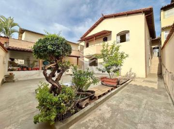 Área externa · Casa com 4 Quartos à Venda, 360m²