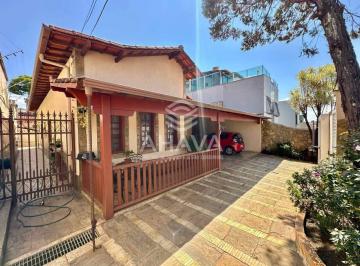 Casa · 172m² · 3 Quartos · 4 Vagas · Casa com 3 Quartos sendo 01 Suíte à Venda, 360m², Santa Amélia, próximo à Avenida Portugal