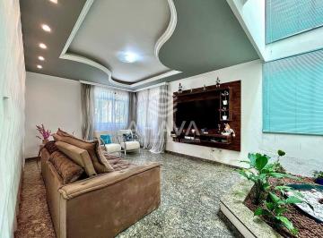 Casa · 360m² · 5 Quartos · 6 Vagas · Casa com 5 Quartos à Venda - 360m² - São João Batista - Próximo à Avenida João Samaha