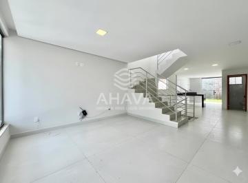 Casa · 236m² · 3 Quartos · 4 Vagas · Casa com 3 Quartos sendo 1 Suíte à Venda, 4 Vagas, 235m², Planalto, próximo à Avenida Doutor Cristia