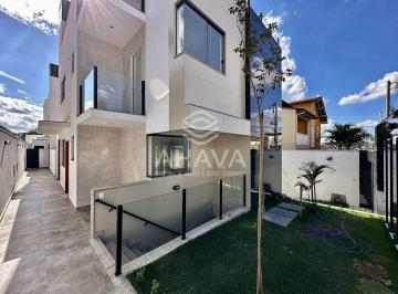 Apartamento · 72m² · 3 Quartos · 2 Vagas · Área Privativa com 3 Quartos sendo 1 Suíte à Venda, 75m², 2 Vagas, Bairro Copacabana