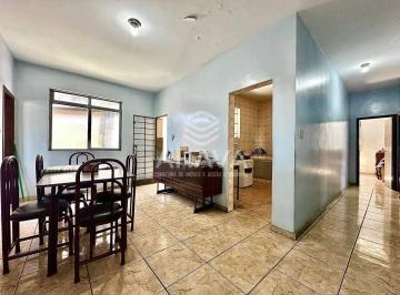 Casa · 360m² · 3 Quartos · 1 Vaga · Casa com 3 Quartos sendo 1 suíte à Venda - 360m² - Santa Mônica