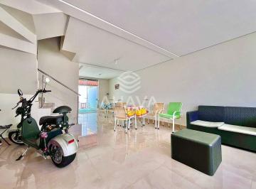 Casa · 149m² · 3 Quartos · 2 Vagas · Casa Geminada com 3 Quartos à Venda, 149m², Santa Rosa, próximo à Rua Boaventura