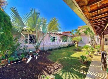 Casa · 360m² · 3 Quartos · 3 Vagas · Casa com 3 Quartos à Venda, 360m², São João Batista, próximo à Rua Érico Veríssimo 